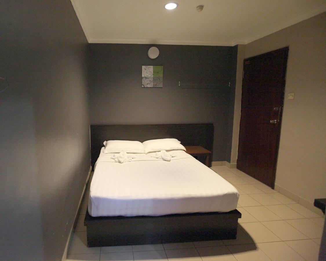 Mandarin Hotel Kuching Eksteriør bilde